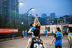 三五互聯(lián)與天府星空籃球聯(lián)誼活動