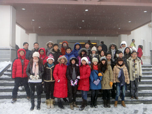 三五互聯(lián)冬游西嶺雪山